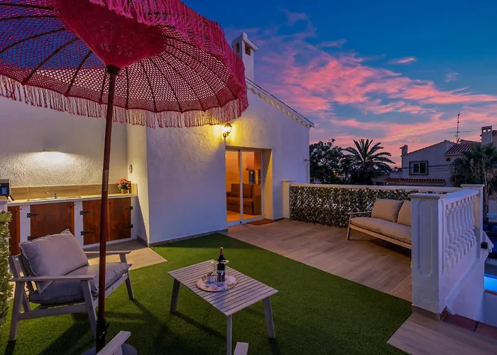Mida Villa *