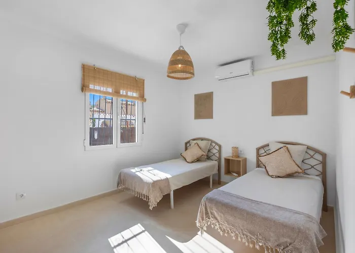 Mida Villa *