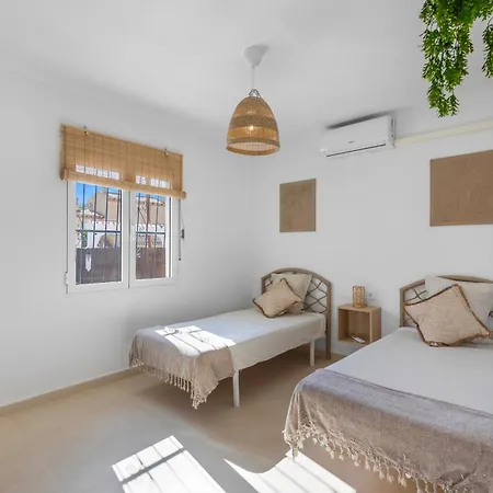 Mida Villa *